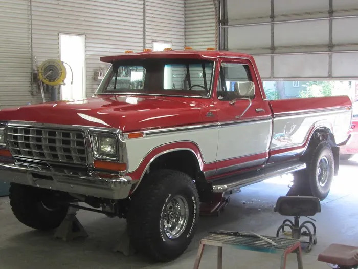 Al's Custom Auto Body LLC 8