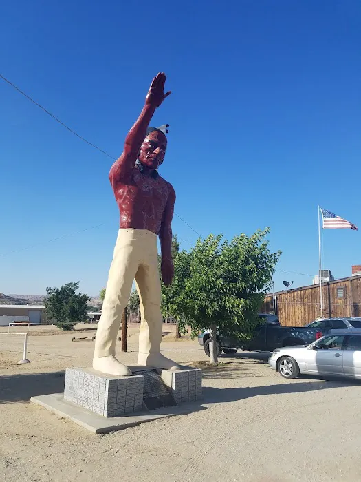 Muffler Man: Indian Warrior 3