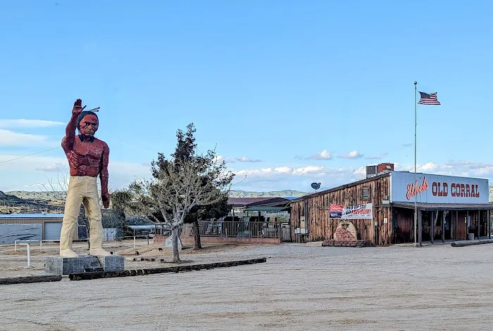 Muffler Man: Indian Warrior 4