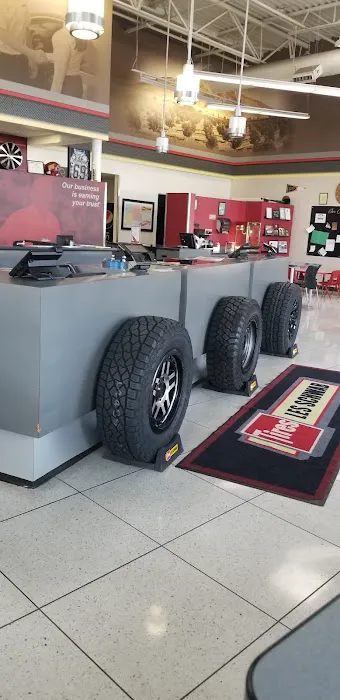 Les Schwab Tire Center 4