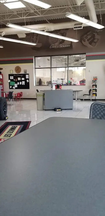 Les Schwab Tire Center 3
