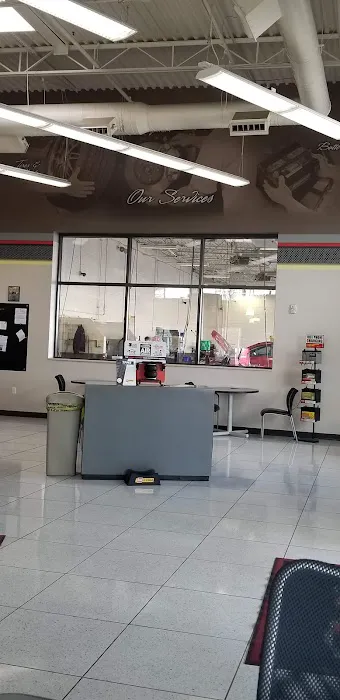 Les Schwab Tire Center 0