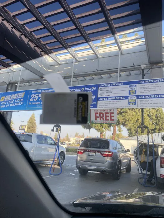 Sparkling Image Express Oil Change 3