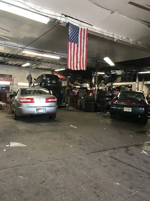 Dillin Auto & Tire Car Care 5