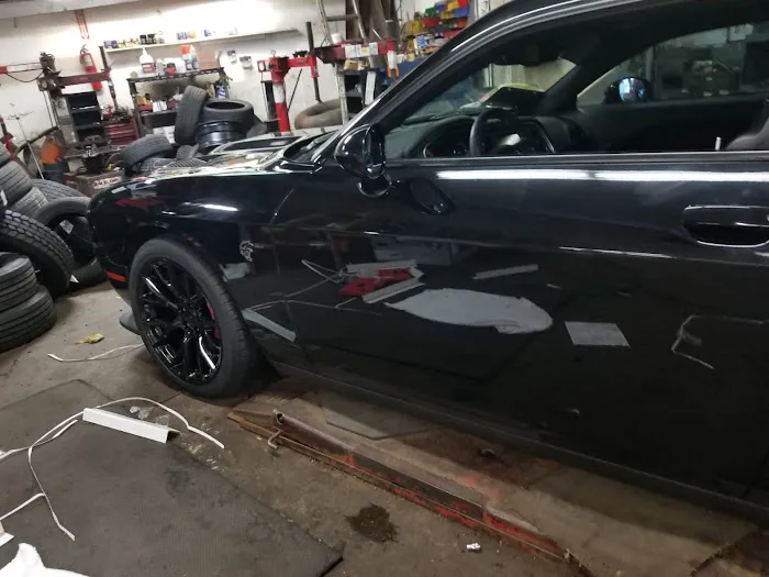 Dillin Auto & Tire Car Care 8