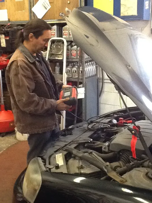 Tom's Service Center 0
