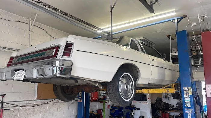 Playa Auto Repair LLC 8