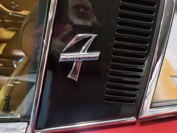 J & M Auto Body 2