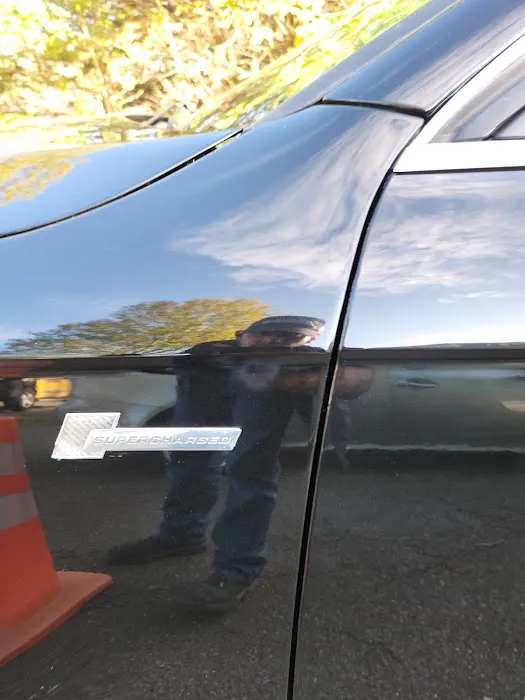 Traynor Collision Center 4