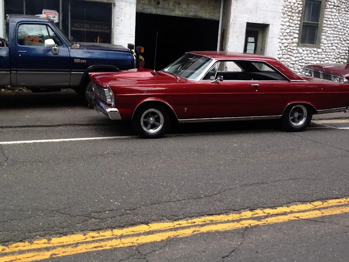 Valley Garage 8