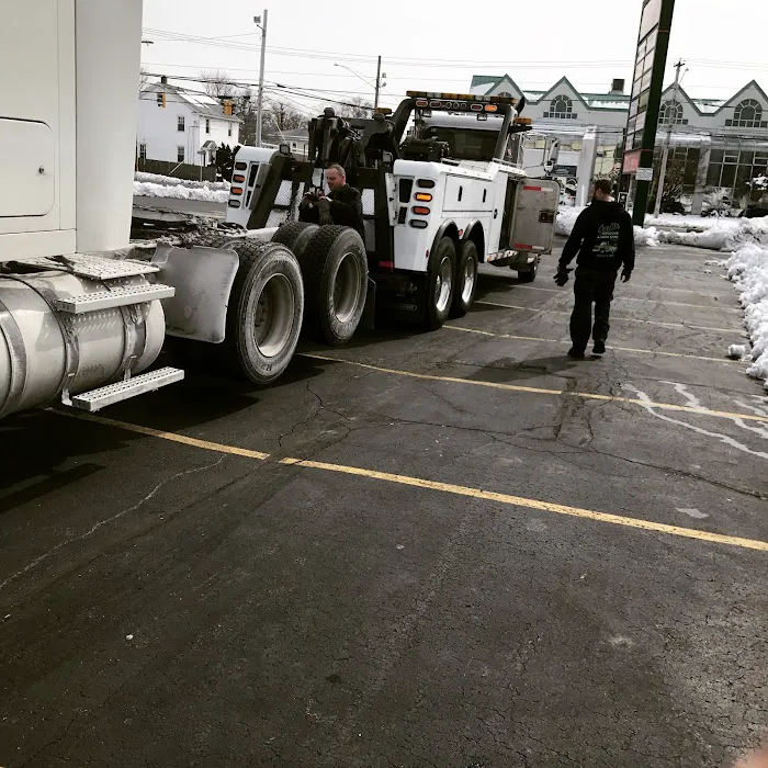 Center Towing & Truck Repair 2