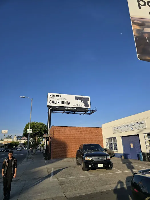 L & M Motors 0