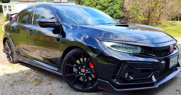 GT Custom AutoWorks 1