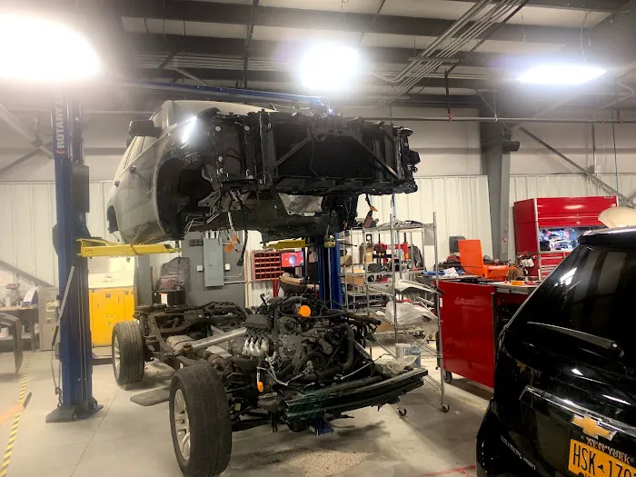 Cole's Collision Center of Colonie 9