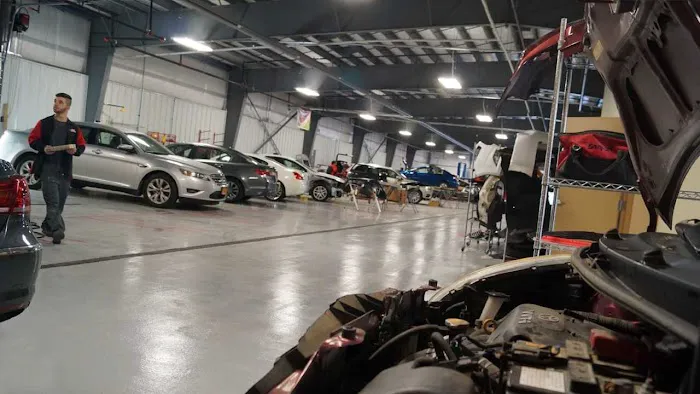 Cole's Collision Center of Colonie 5