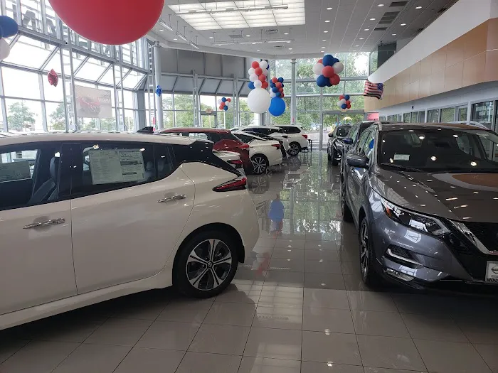 Woodfield Nissan Collision Center 9