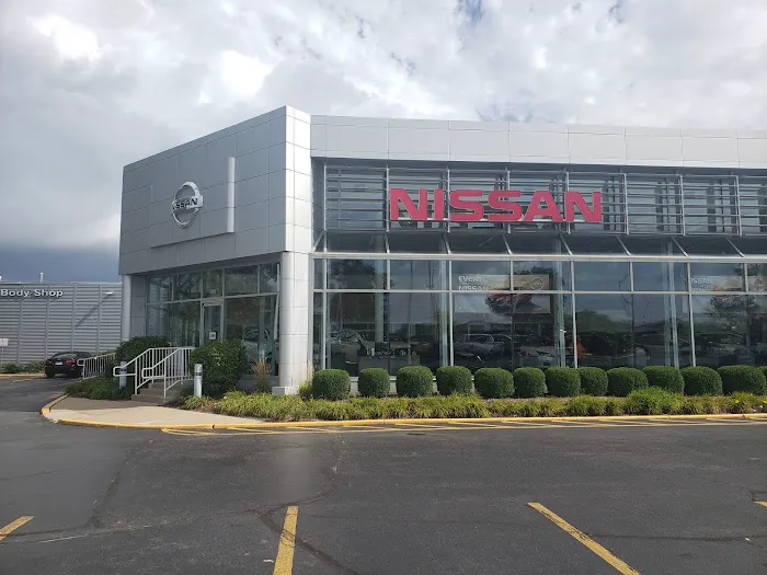 Woodfield Nissan Parts Center 8