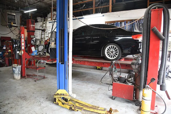 Meineke Car Care Center 4