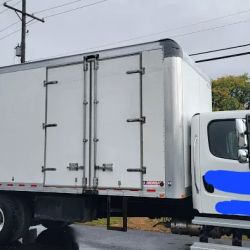Roback's Truck & Auto, Inc. ico