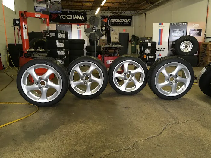 Tire Service 0