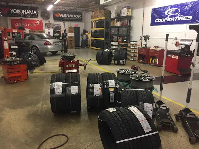 Tire Service 7