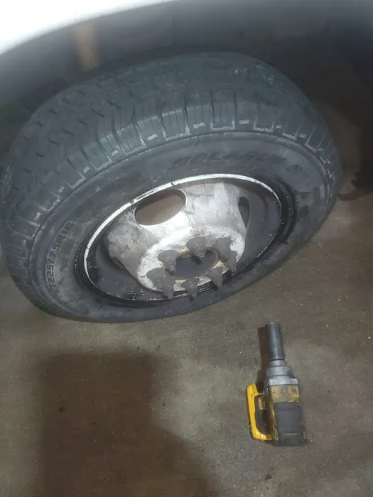 MD Truck Trailer Mobile Repair Tires 0