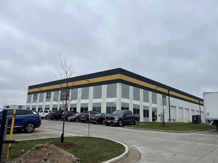 Hampshire Truck Center (HTC) 3