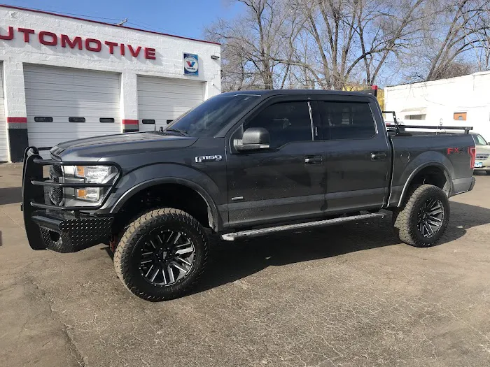 Walt’s Automotive 8