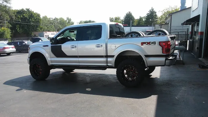 Walt’s Automotive 5