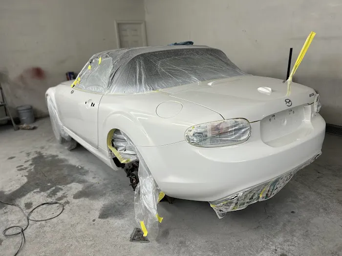 FAVA AUTO BODY LLC 4
