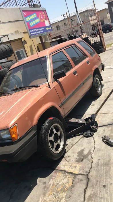 Mercado Tires 1