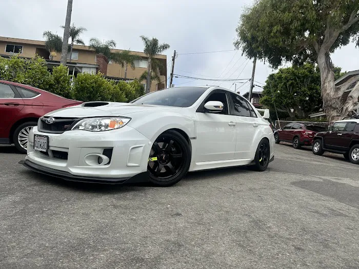Emely's Tint-Stereo 1