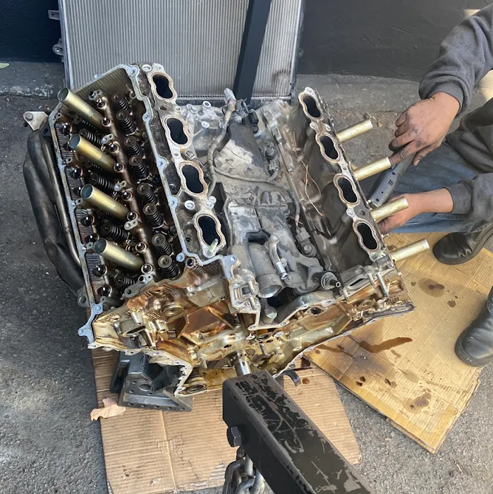 La Maquina Auto Repair 6