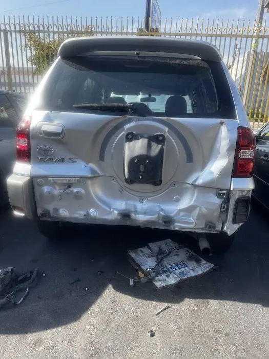 DAD AND SON COLLISION CENTER 2