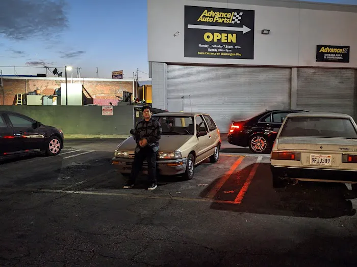 Lee's Smog Station 0