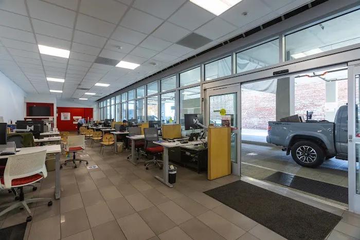 Toyota of Downtown L.A. Service 9