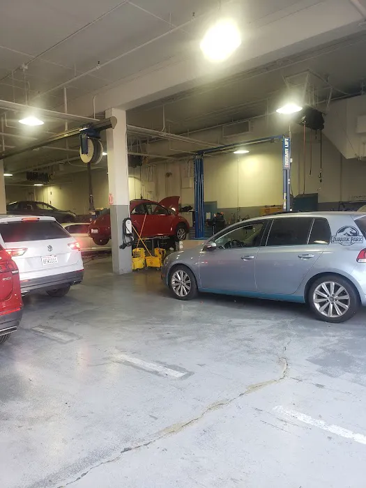 Volkswagen of Downtown LA Service Center 1