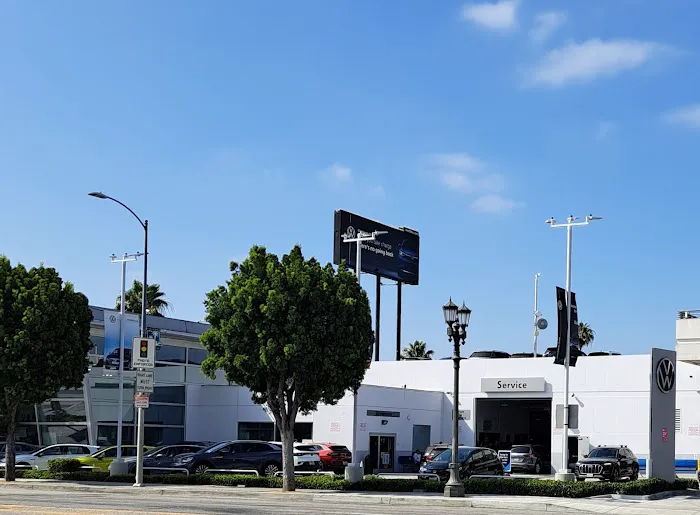 Volkswagen of Downtown LA Service Center 5