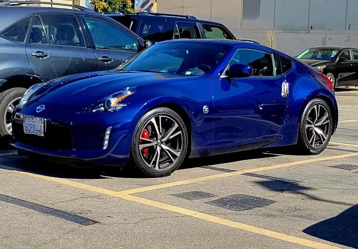 Nissan of Downtown LA Service Center 4