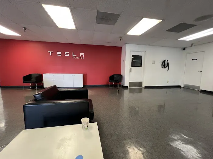 Tesla Service Center 1