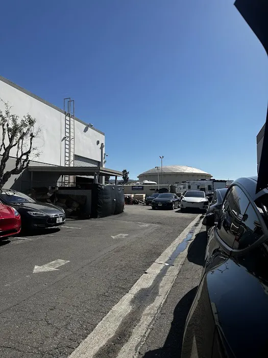 Tesla Service Center 3