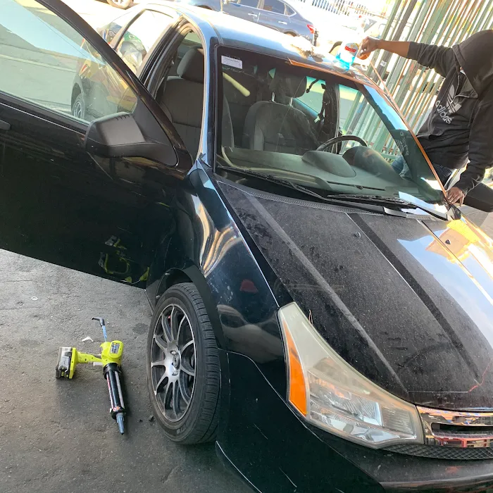 K&D Auto Glass 9