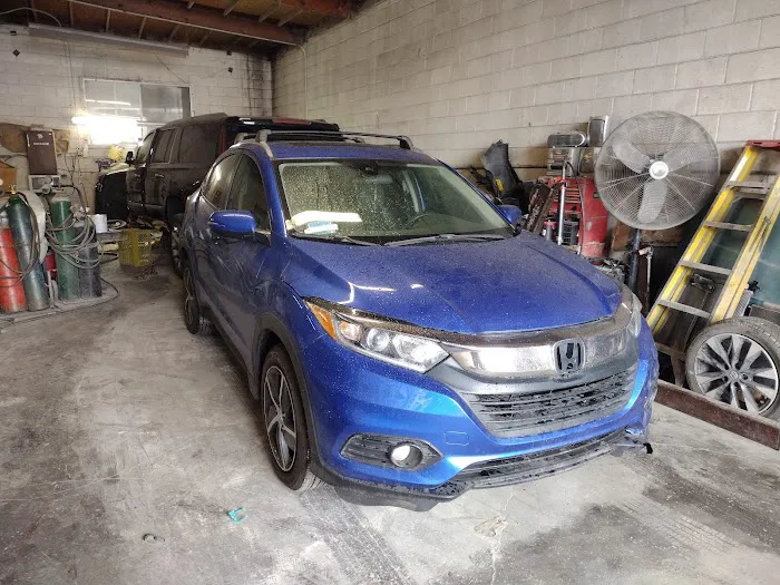 TONY'S BODY SHOP 5