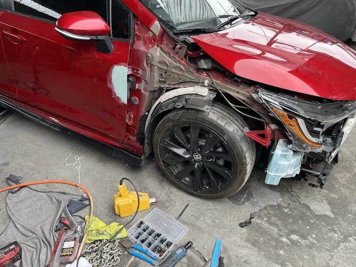 Holigo Auto Collision Repair 0