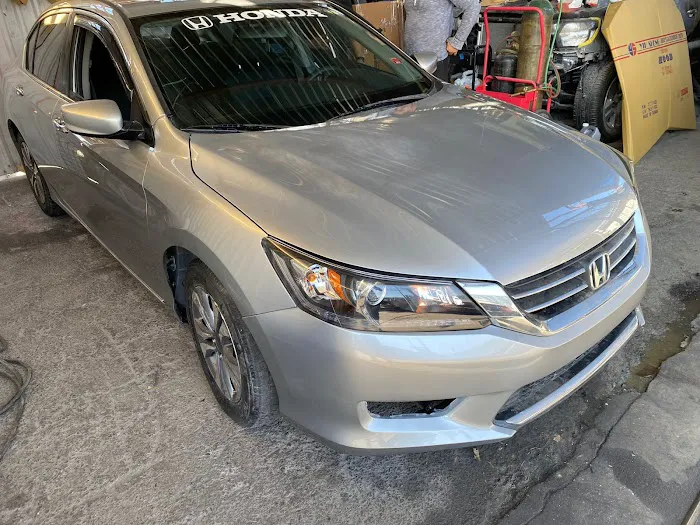Holigo Auto Collision Repair 6