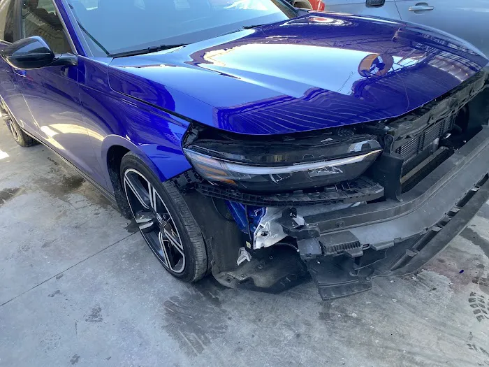 Holigo Auto Collision Repair 3