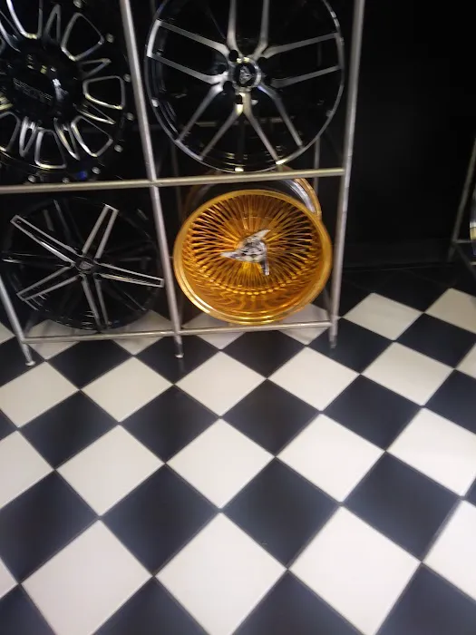 Santana Tires & Wheels 4