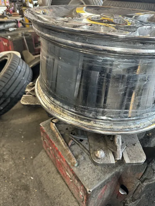 Juanito Tires 9