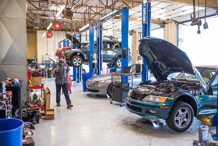 Beyer Motor Works 2