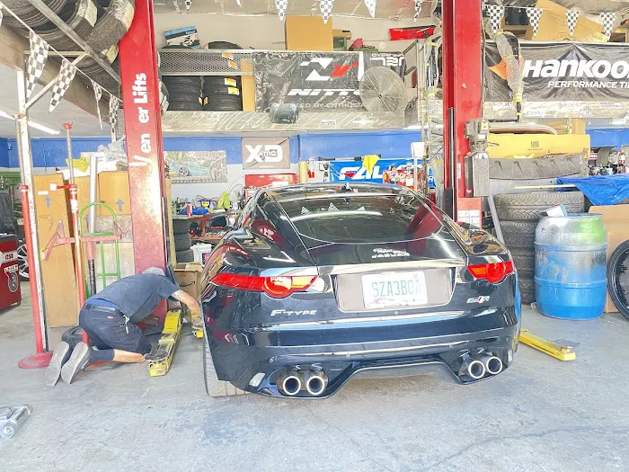 SHM Motorsports 9